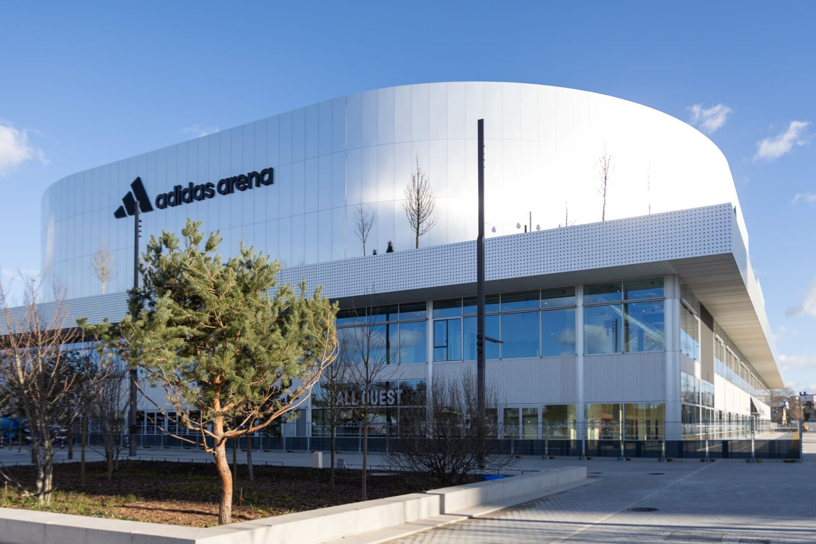 Adidas Arena Paris 18
